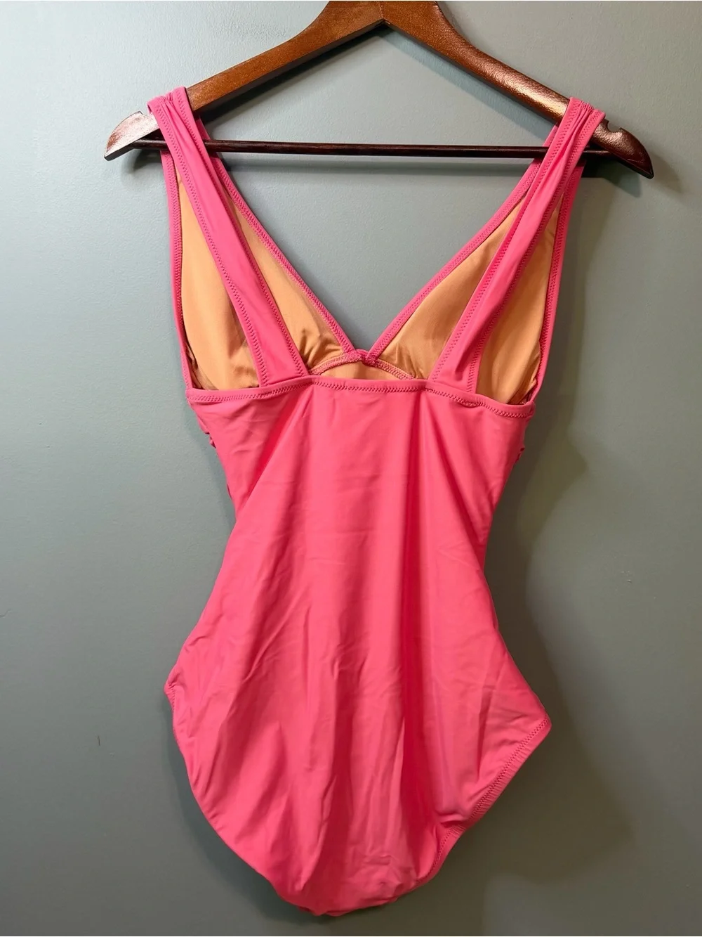 J.Crew Ruched V Neck One Piece Swimsuit in Pink. Women’s 4